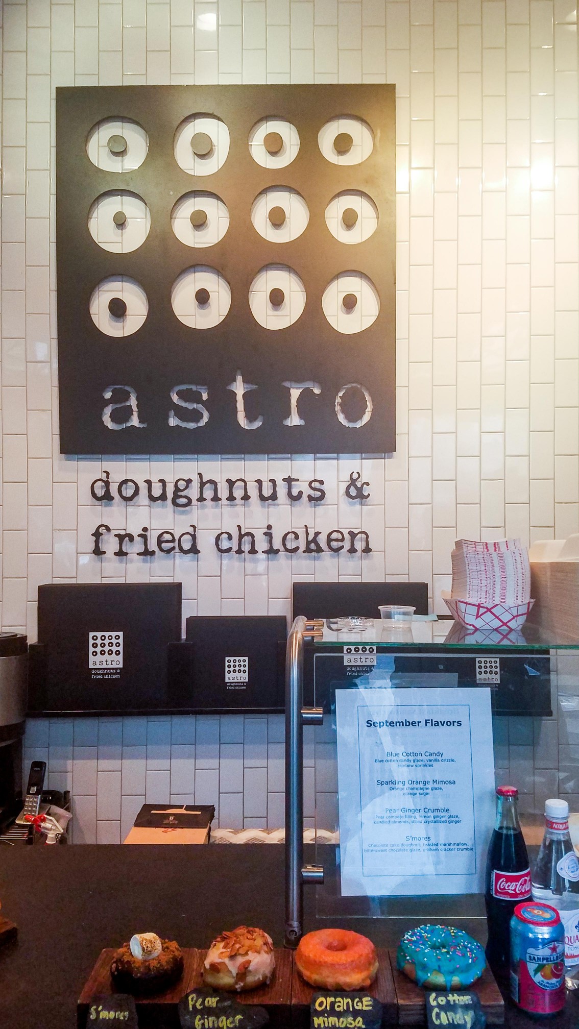 This weekend we tried an incredible fried chicken & donut sandwich at Astro Donuts & Fried Chicken (duh??) and then topped it off with a trip to Milk Bar!